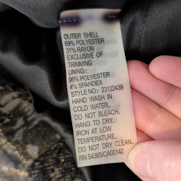 V. Bianca Nygard Metallic Floral Tux Blazer - Picture 9 of 9